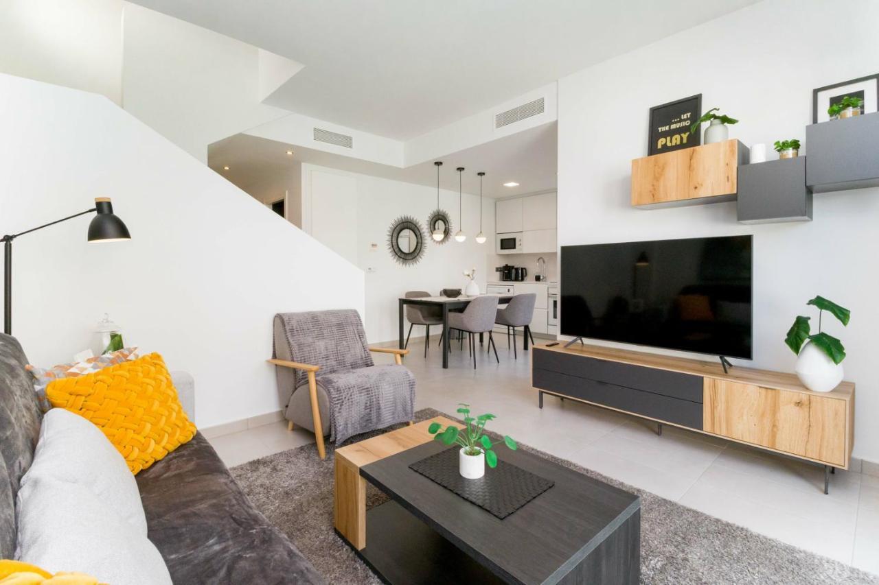 High Tech Villa Navia Spanien Оріуела Екстер'єр фото